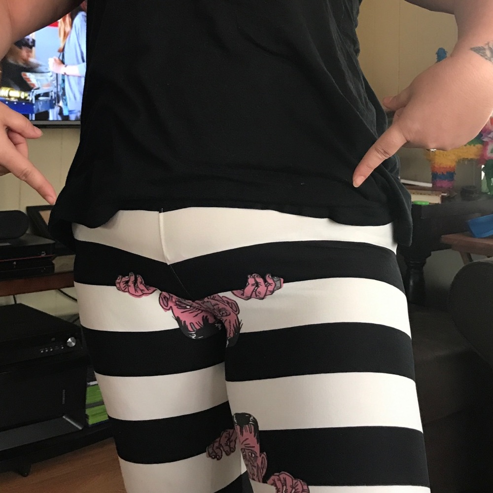 TC 2 LuLaRoe leggings.